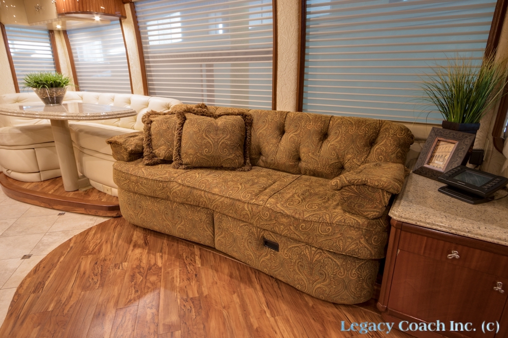 2005 Prevost Liberty H3-45 For Sale