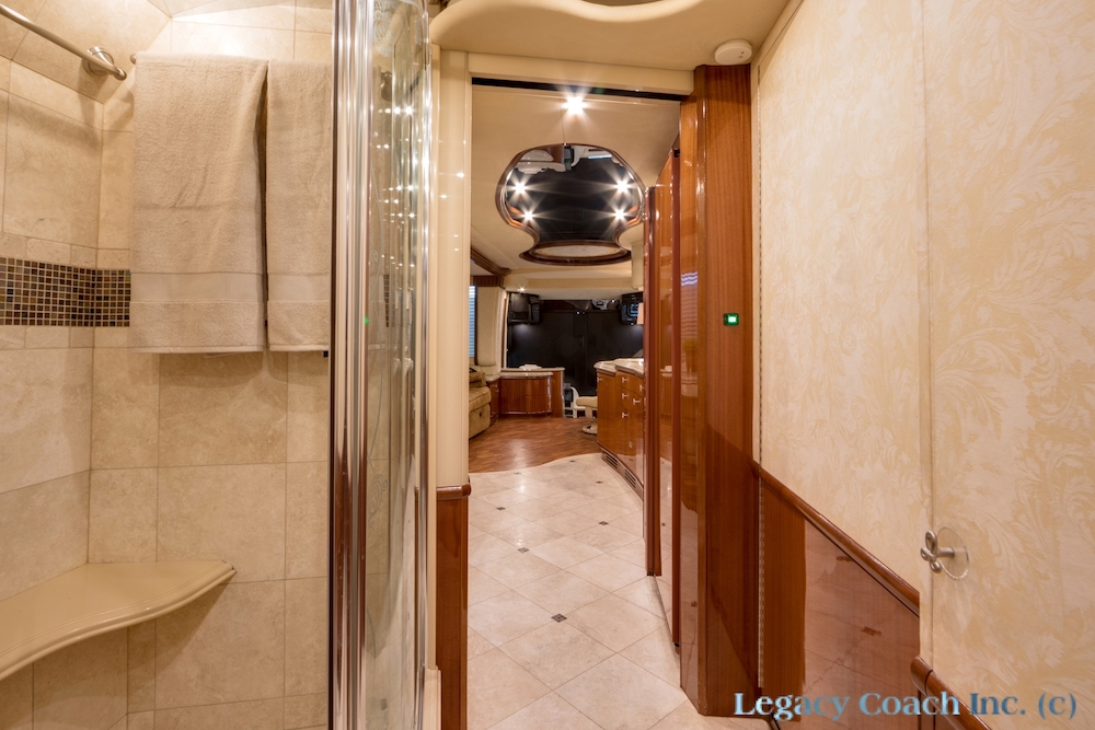 2005 Prevost Liberty H3-45 For Sale