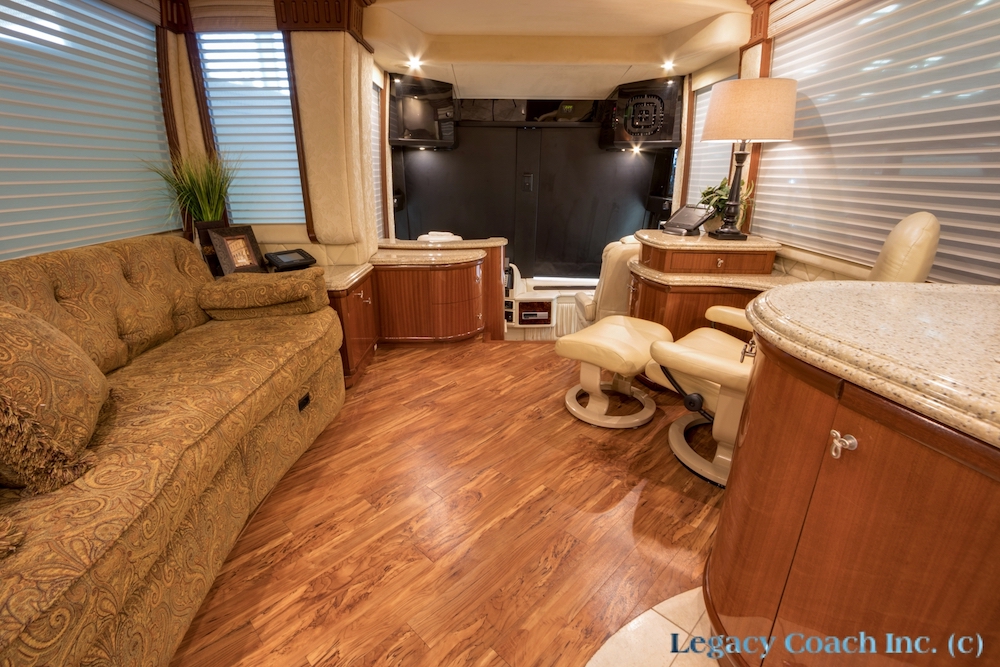 2005 Prevost Liberty H3-45 For Sale