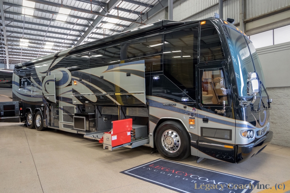 2005 Prevost Liberty H3-45 For Sale