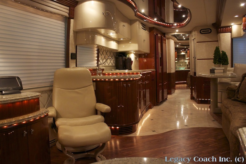 2005 Prevost Liberty H3-45 For Sale