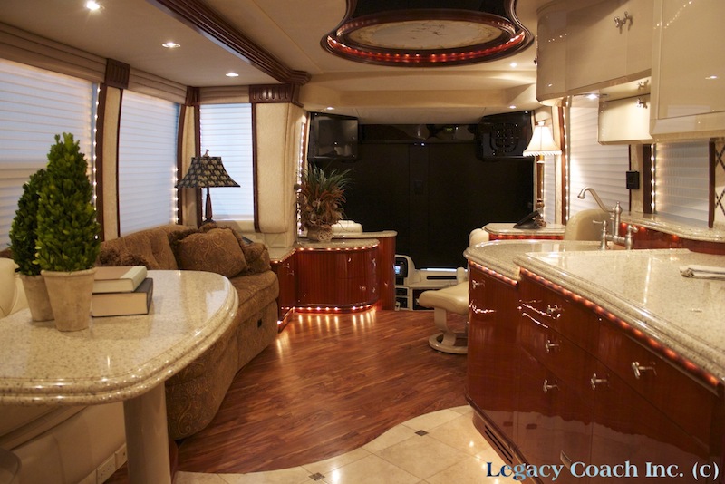 2005 Prevost Liberty H3-45 For Sale