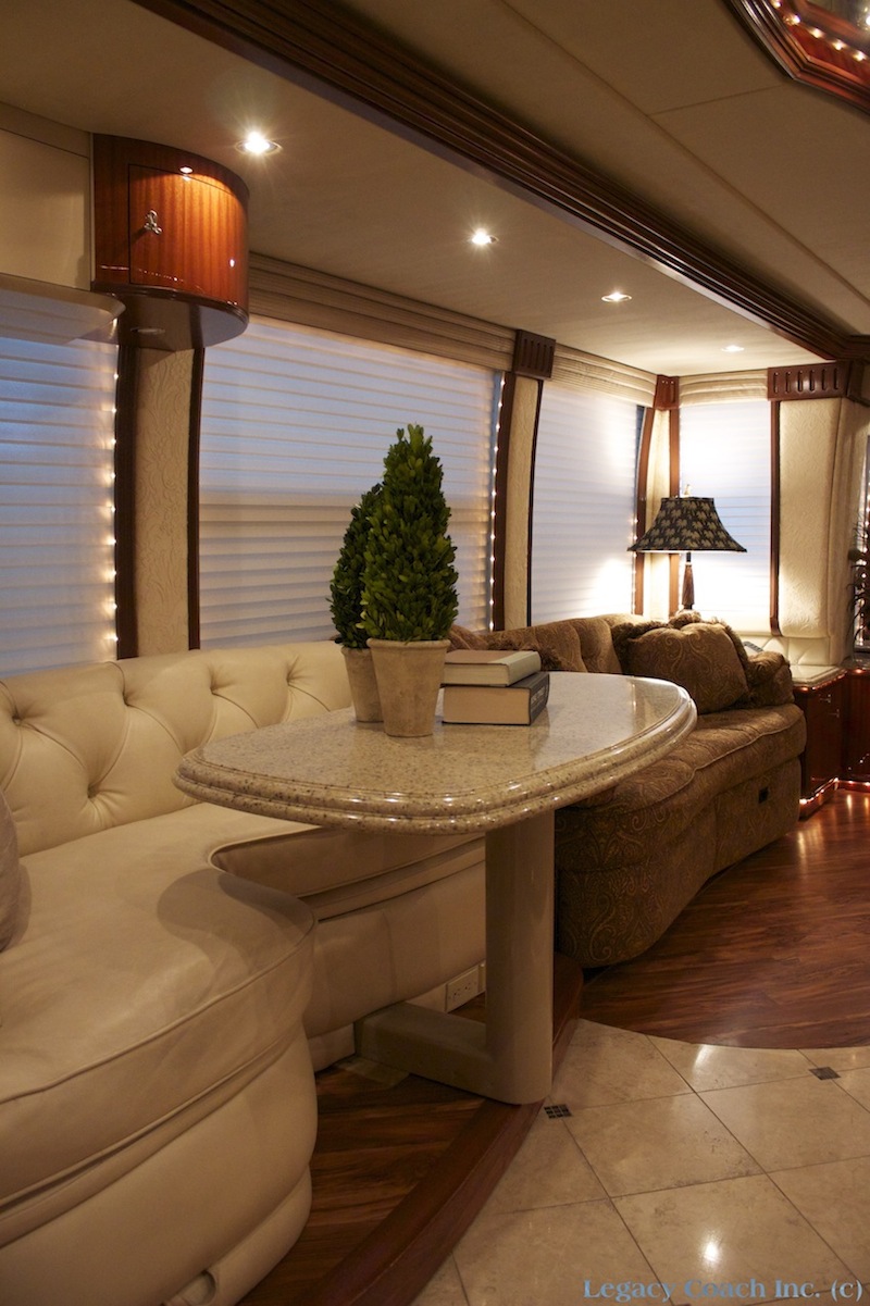 2005 Prevost Liberty H3-45 For Sale