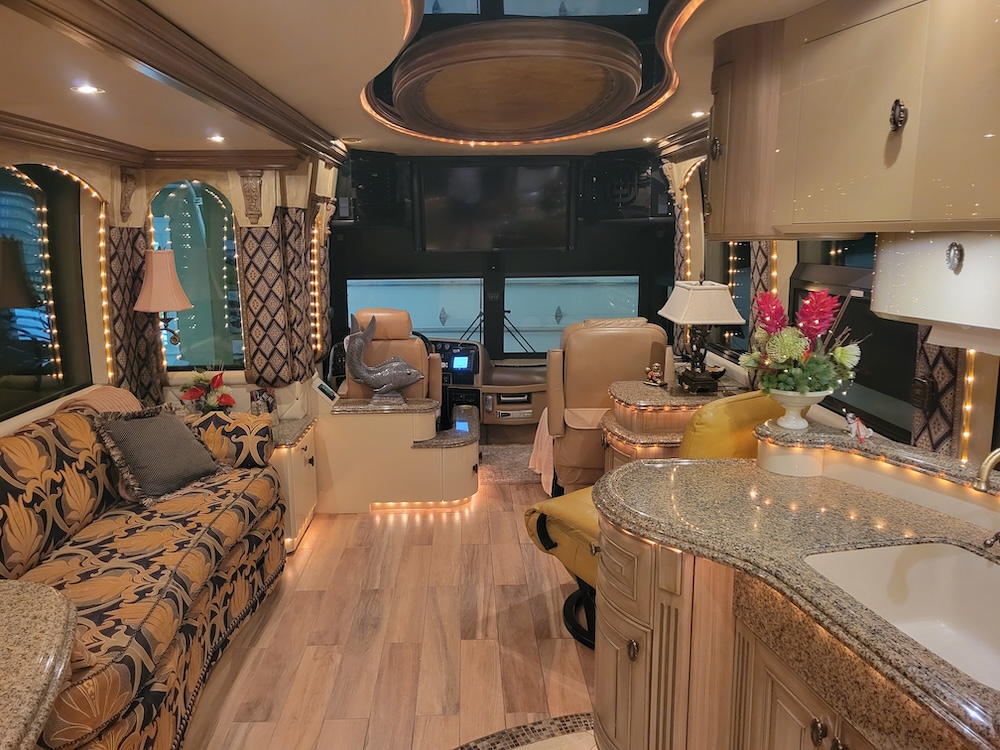 2005 Prevost Liberty XLII For Sale