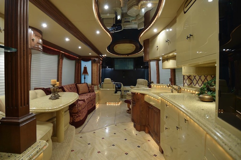 2005 Prevost Liberty XLII  For Sale