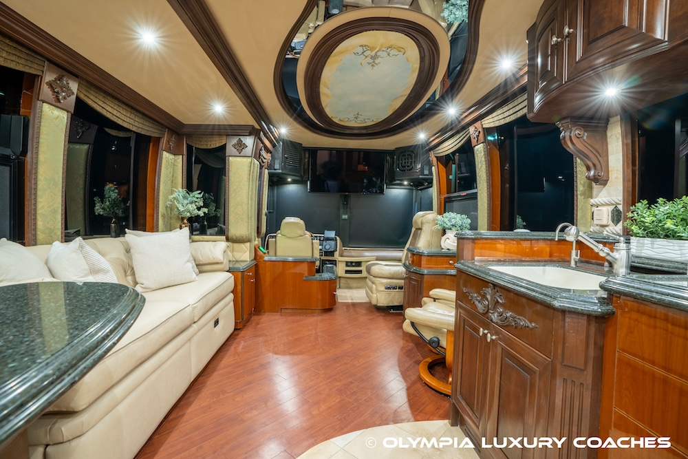 2005 Prevost Liberty XLII For Sale