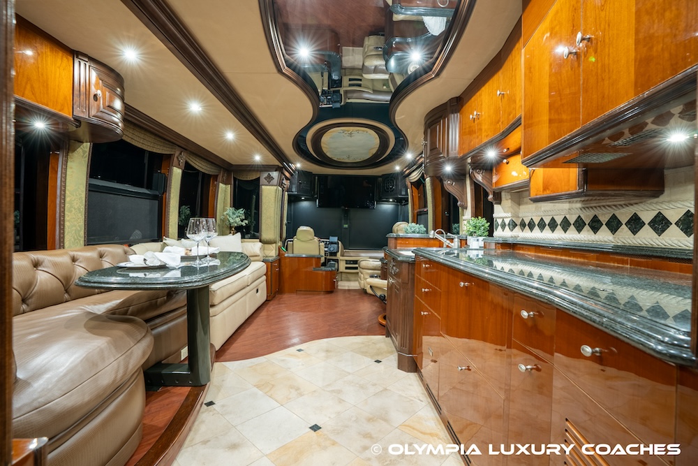 2005 Prevost Liberty XLII For Sale