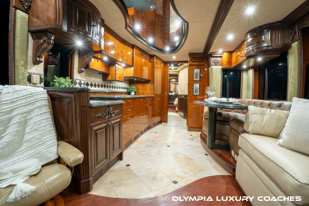 2005 Prevost Liberty XLII For Sale