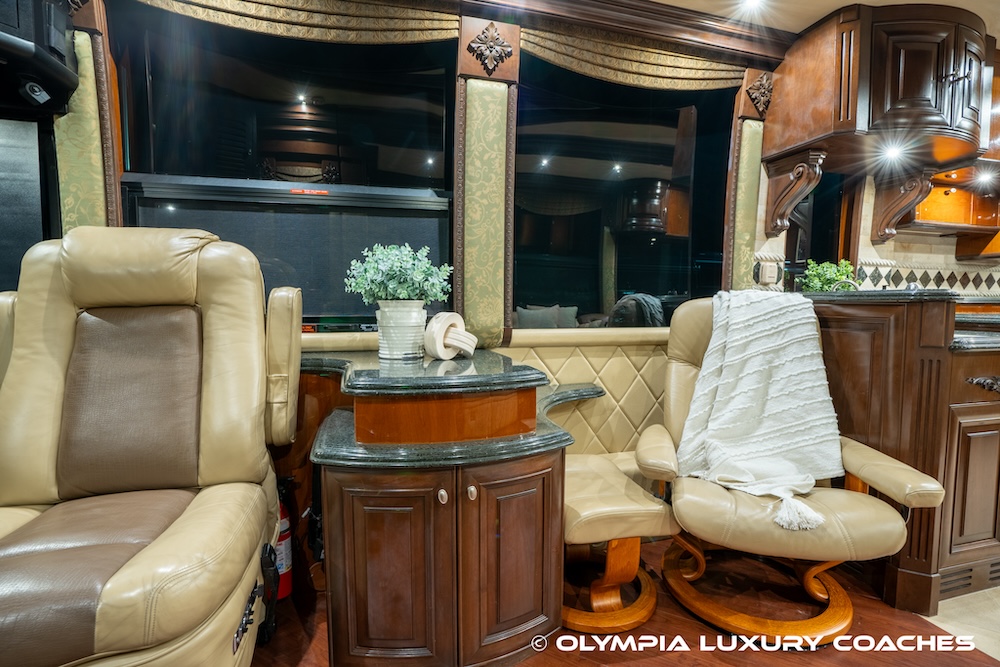 2005 Prevost Liberty XLII For Sale