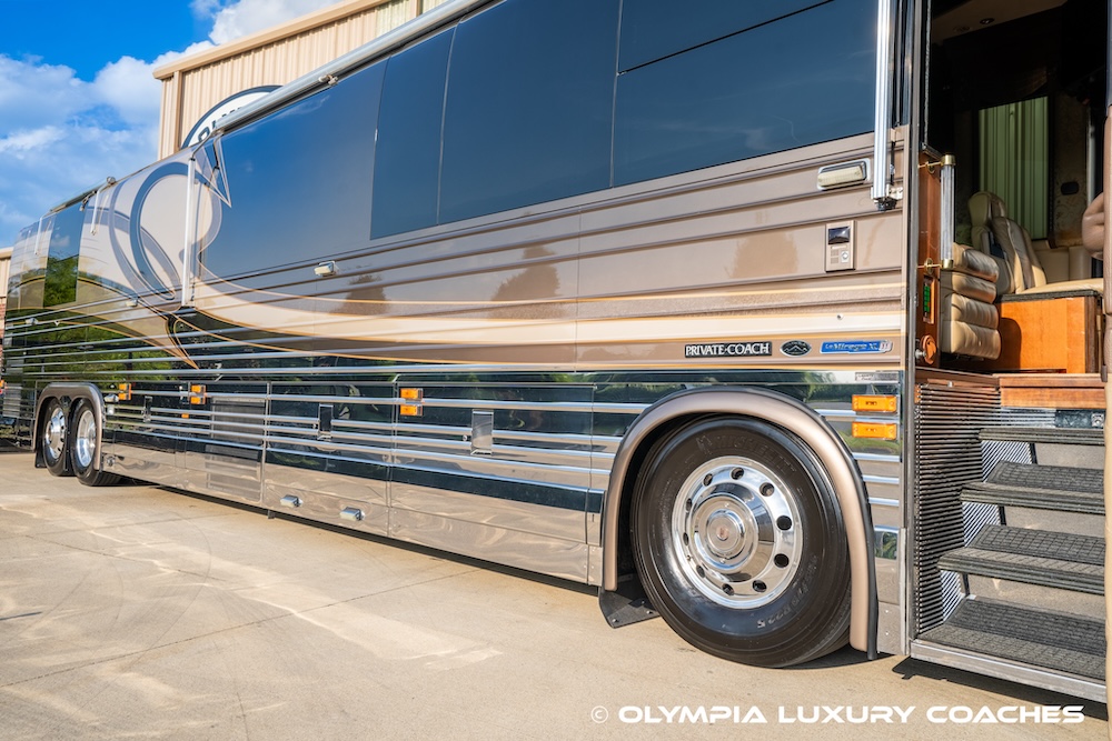 2005 Prevost Liberty XLII For Sale