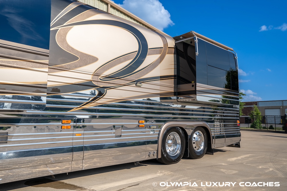 2005 Prevost Liberty XLII For Sale