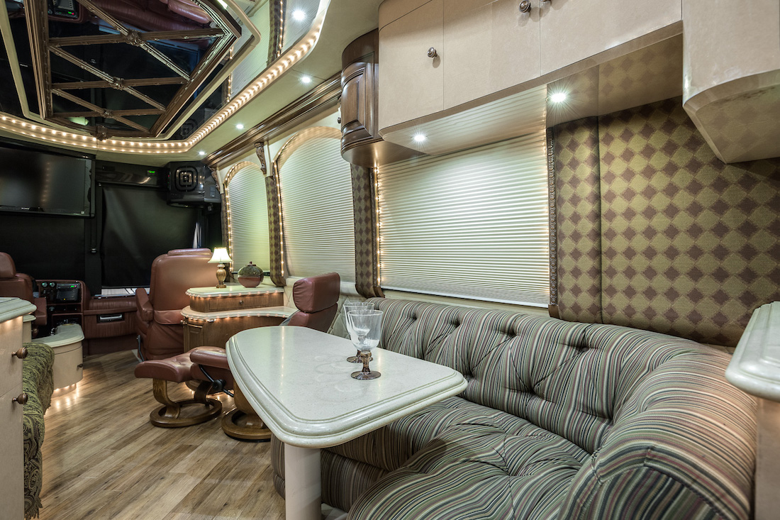 2005 Prevost Liberty XLII For Sale