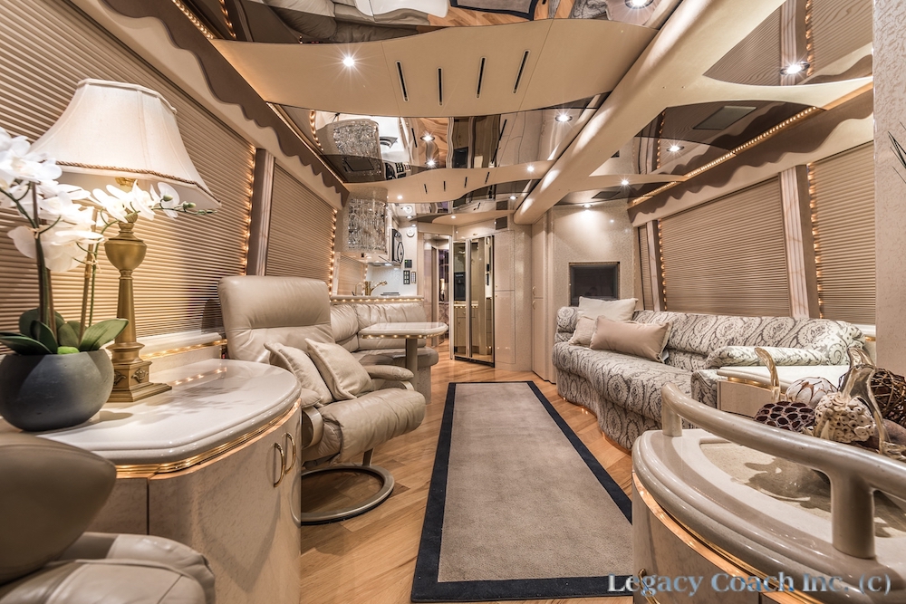 2005 Prevost Marathon H3-45 For Sale