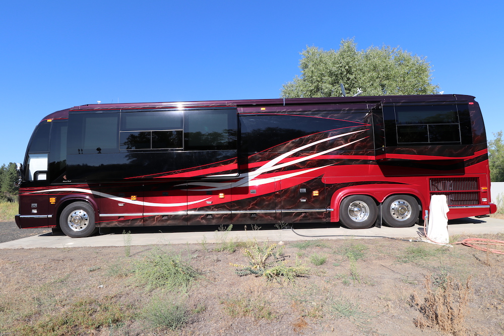 2005 Prevost Marathon H3-45 For Sale