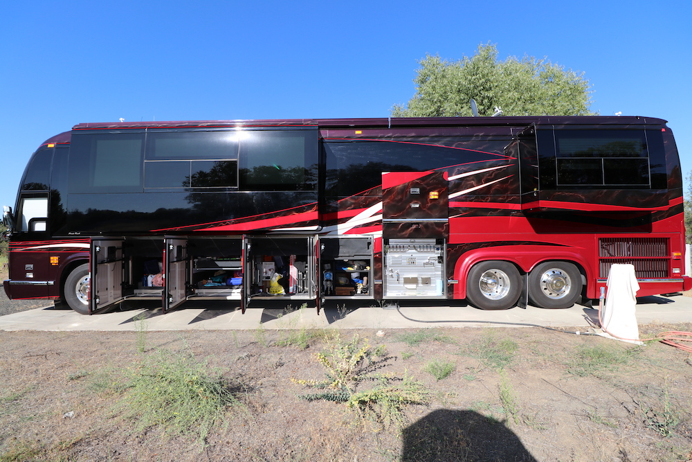 2005 Prevost Marathon H3-45 For Sale