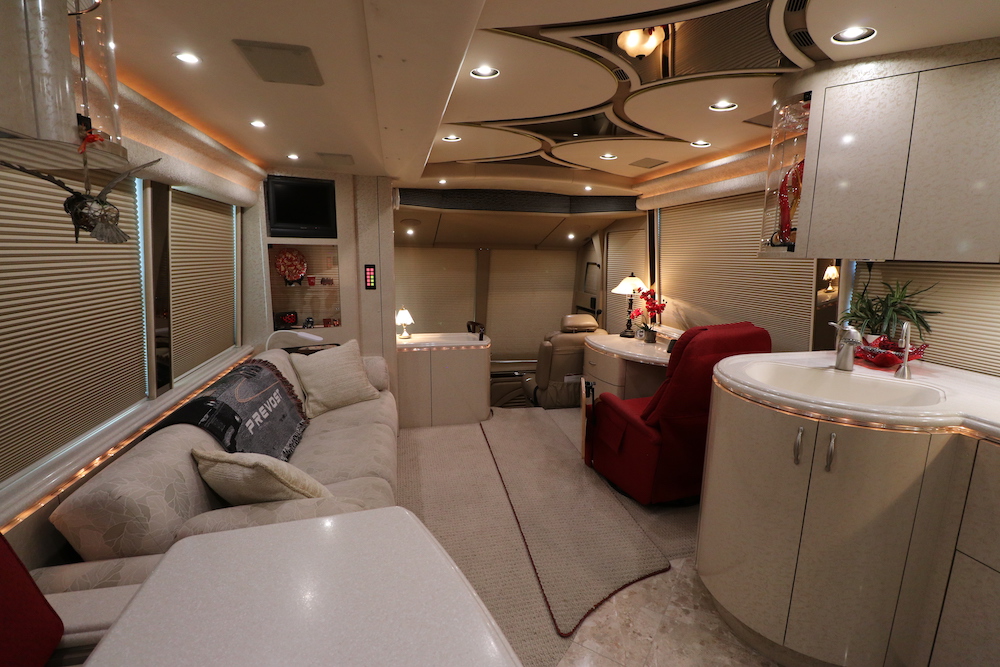 2005 Prevost Marathon H3-45 For Sale