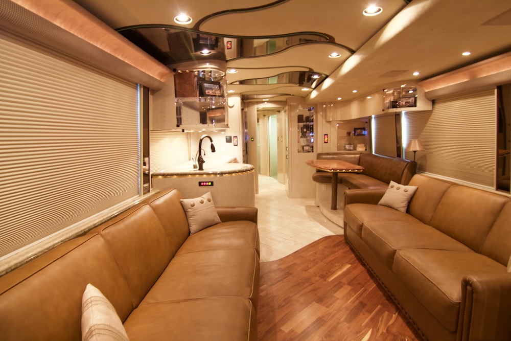 2005 Prevost Marathon H3-45 For Sale