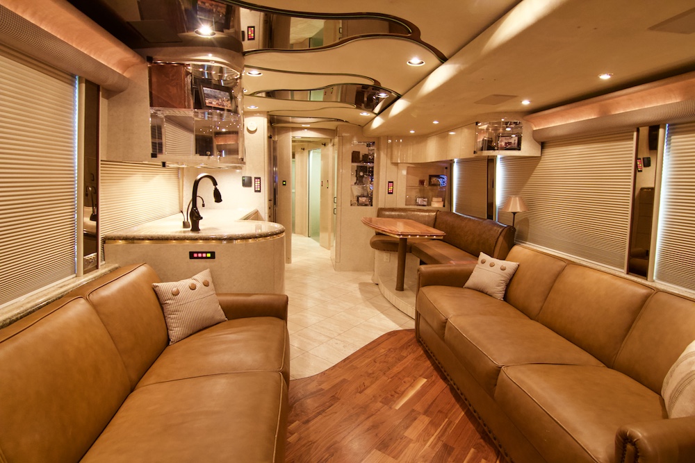 2005 Prevost Marathon H3-45 For Sale