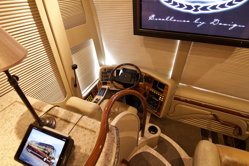 2005 Prevost Marathon H3-45 For Sale