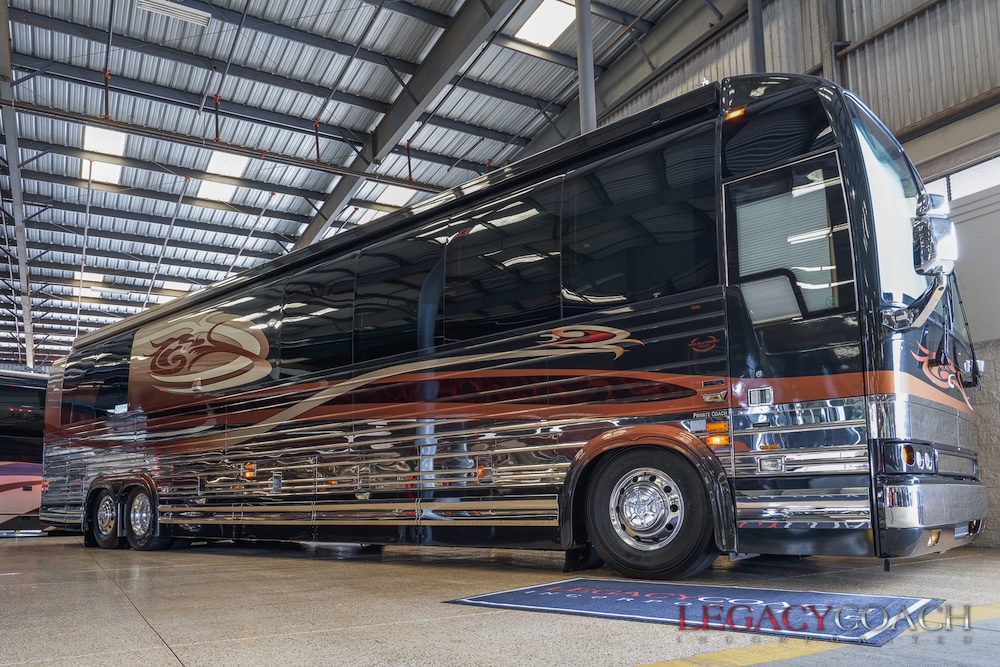 2005 Prevost Marathon XLII For Sale