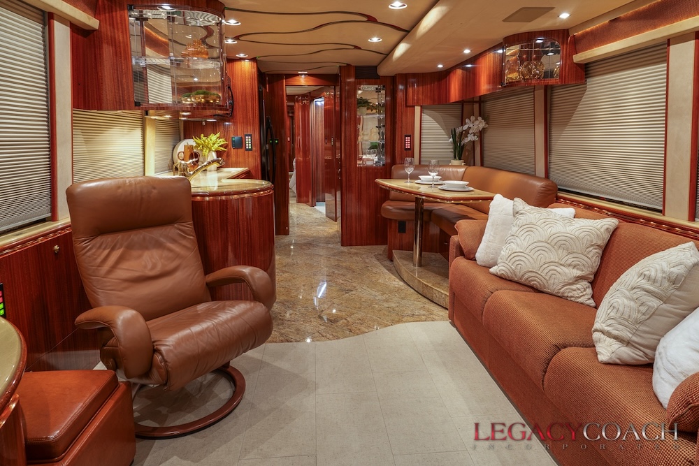 2005 Prevost Marathon XLII For Sale