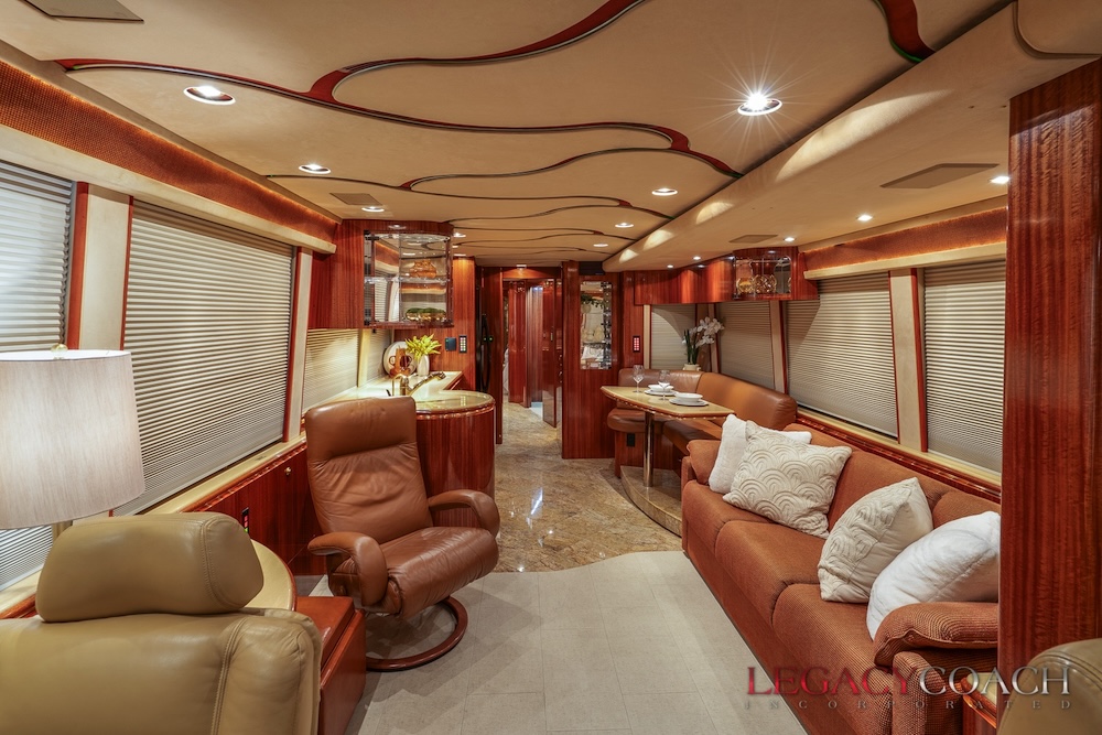 2005 Prevost Marathon XLII For Sale