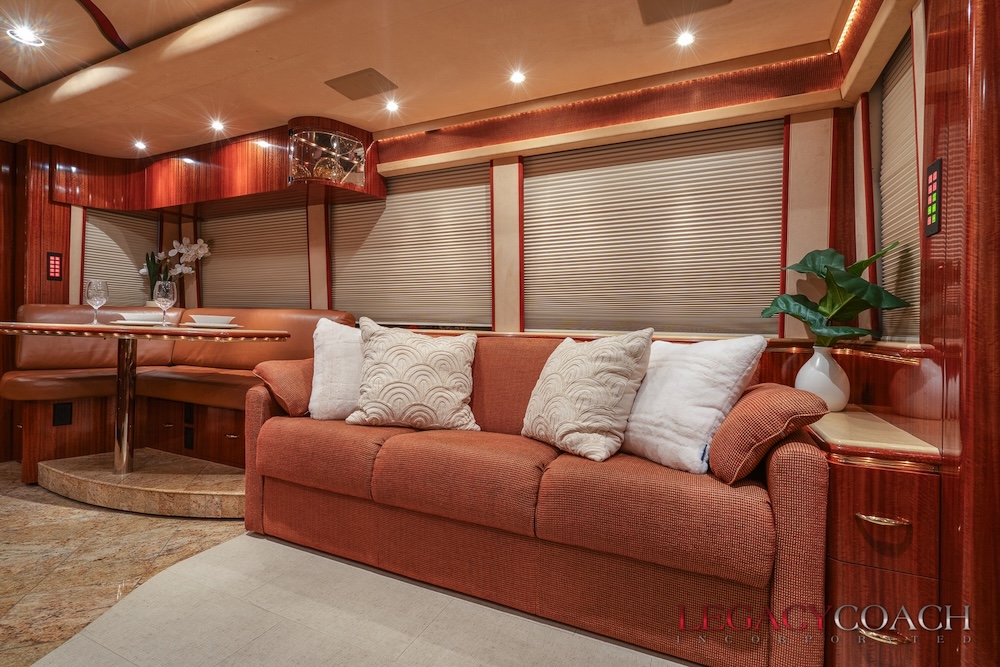 2005 Prevost Marathon XLII For Sale