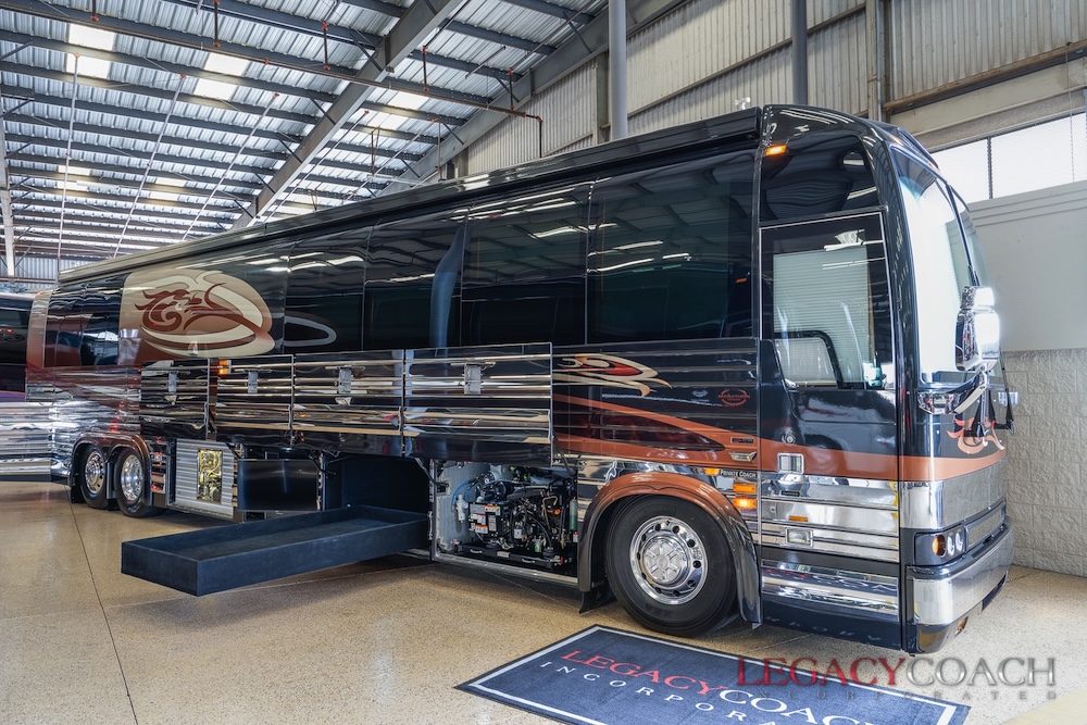 2005 Prevost Marathon XLII For Sale