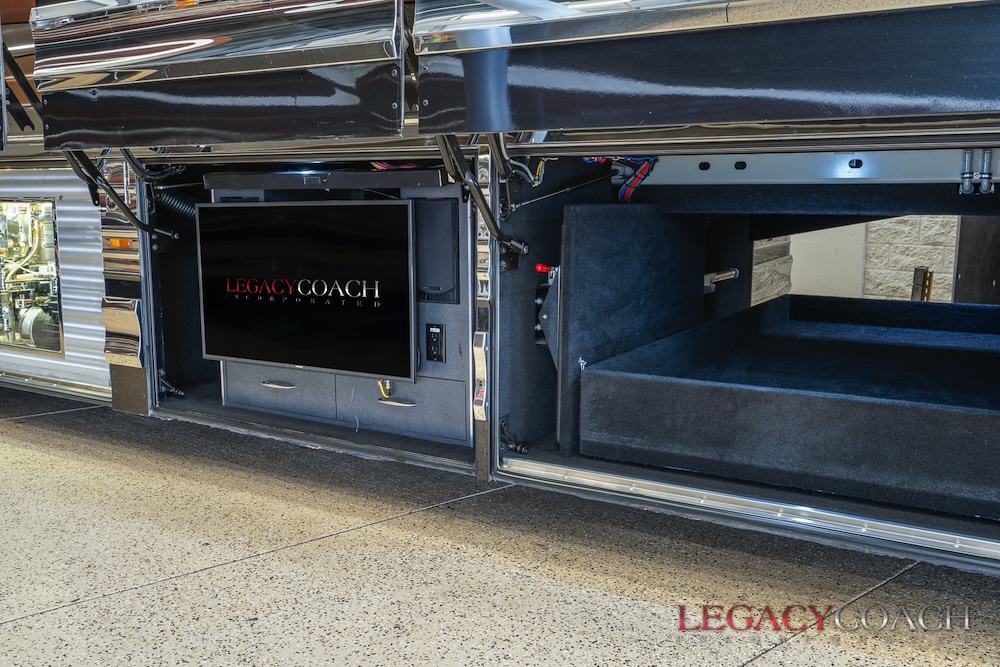 2005 Prevost Marathon XLII For Sale