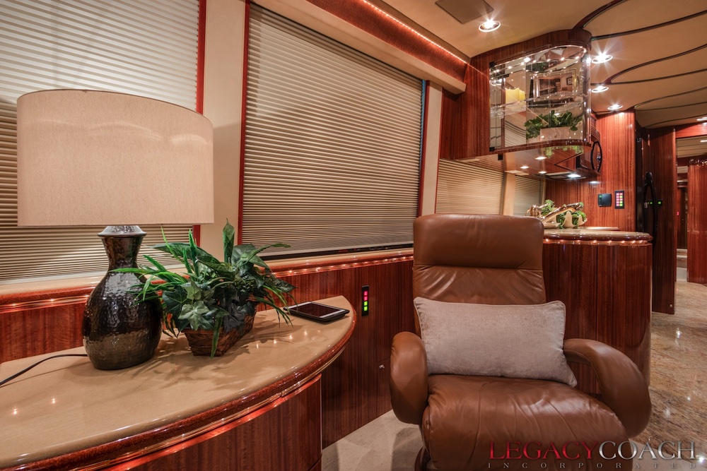 2005 Prevost Marathon XLII For Sale