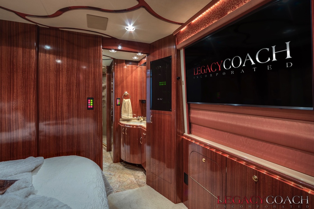 2005 Prevost Marathon XLII For Sale