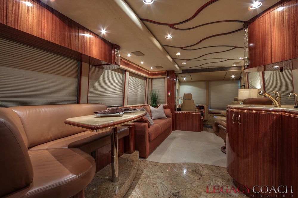 2005 Prevost Marathon XLII For Sale