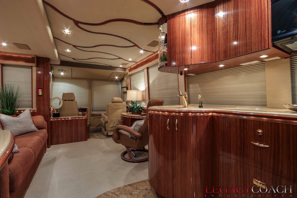 2005 Prevost Marathon XLII For Sale