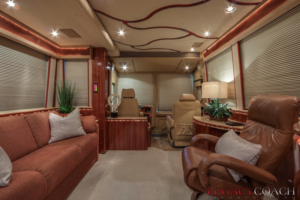 2005 Prevost Marathon XLII For Sale