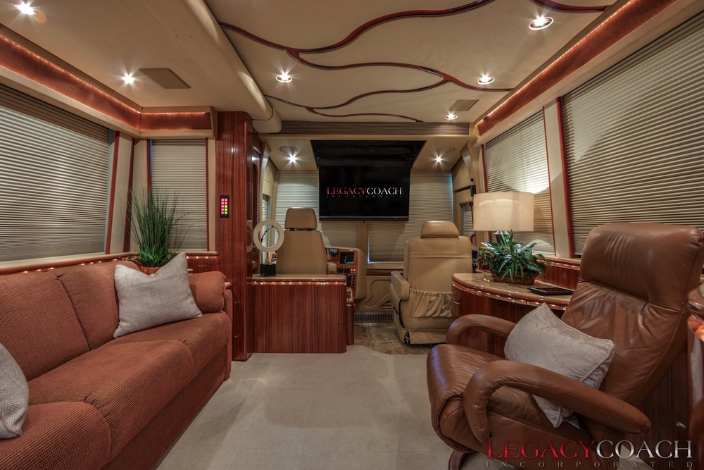 2005 Prevost Marathon XLII For Sale