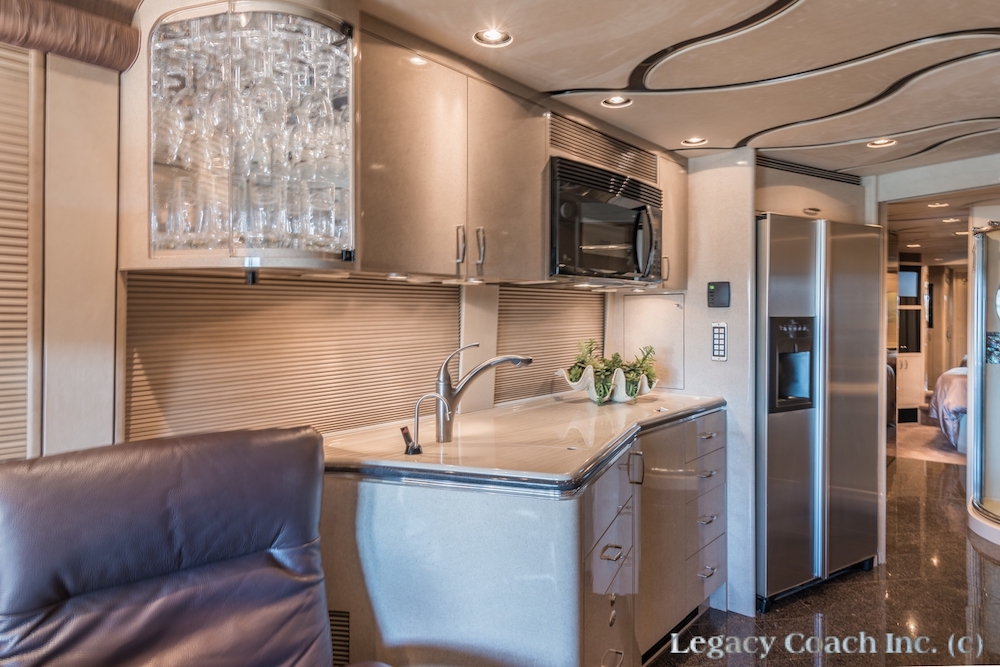 2005 Prevost Marathon XLII For Sale