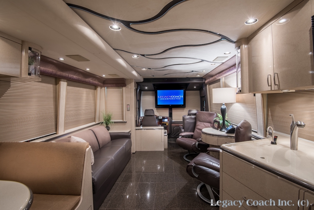 2005 Prevost Marathon XLII For Sale