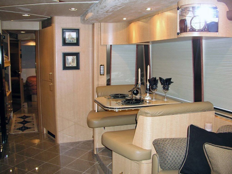 2005 Prevost Marathon XLII For Sale