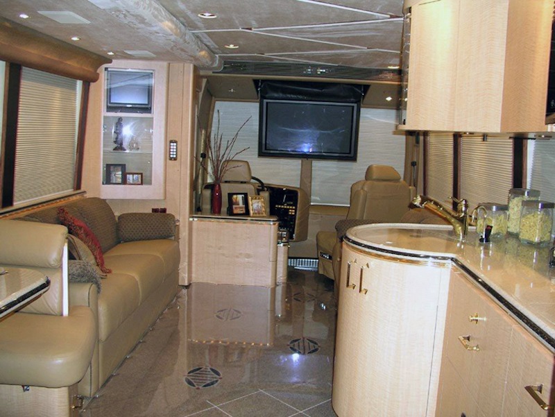 2005 Prevost Marathon XLII For Sale