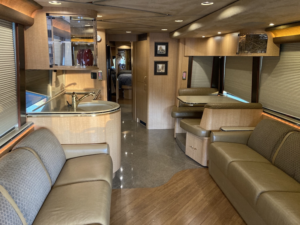 2007 Prevost Marathon XLII For Sale