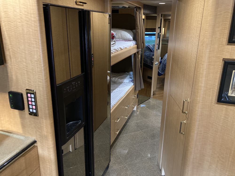 2007 Prevost Marathon XLII For Sale