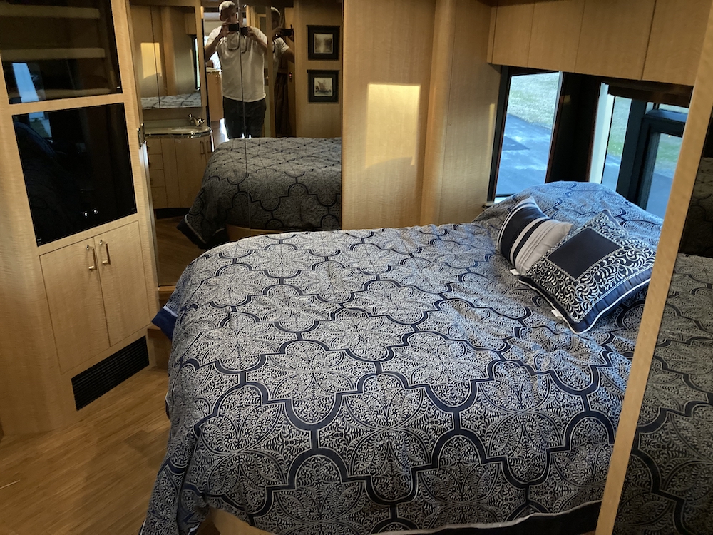 2007 Prevost Marathon XLII For Sale