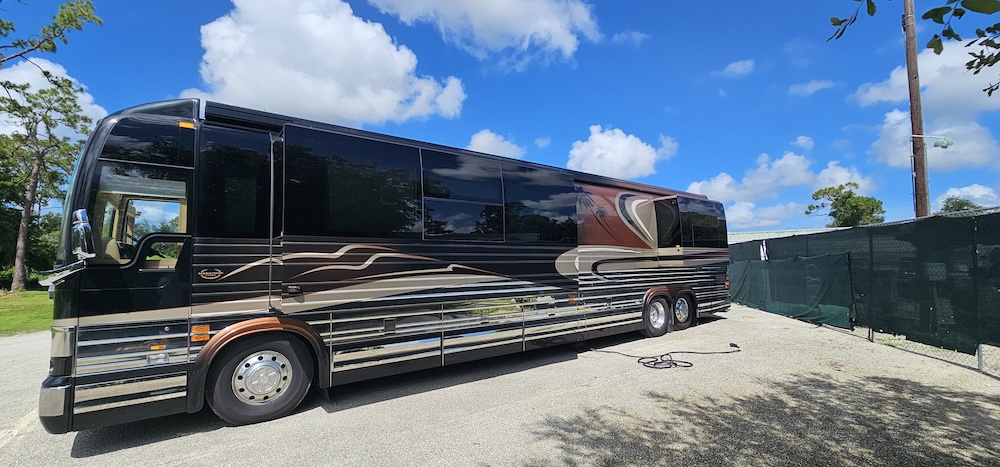 2005 Prevost Marathon XLII For Sale