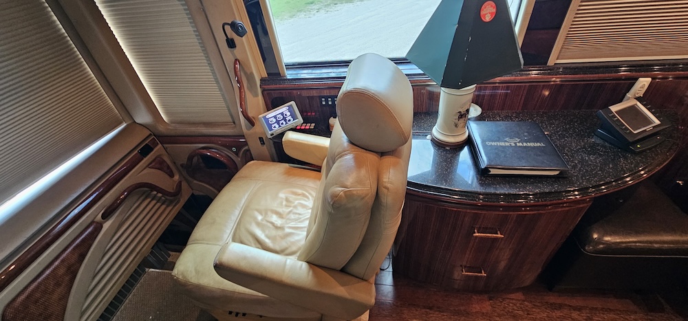 2005 Prevost Marathon XLII For Sale