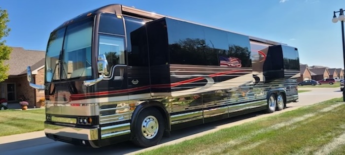 2005 Prevost Marathon XLII For Sale