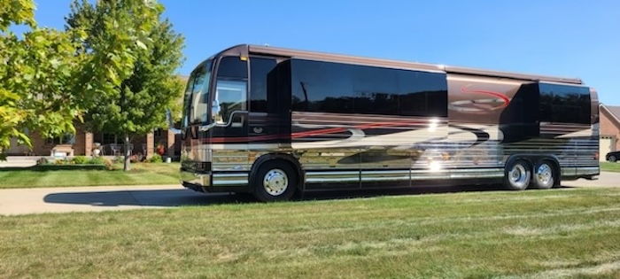 2005 Prevost Marathon XLII For Sale