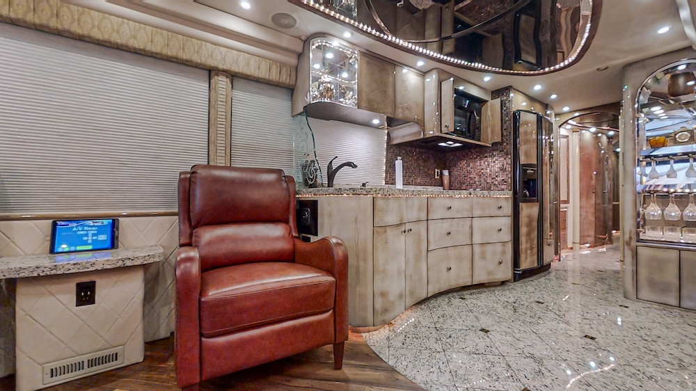 2005 Prevost  Millennium H3-45 For Sale