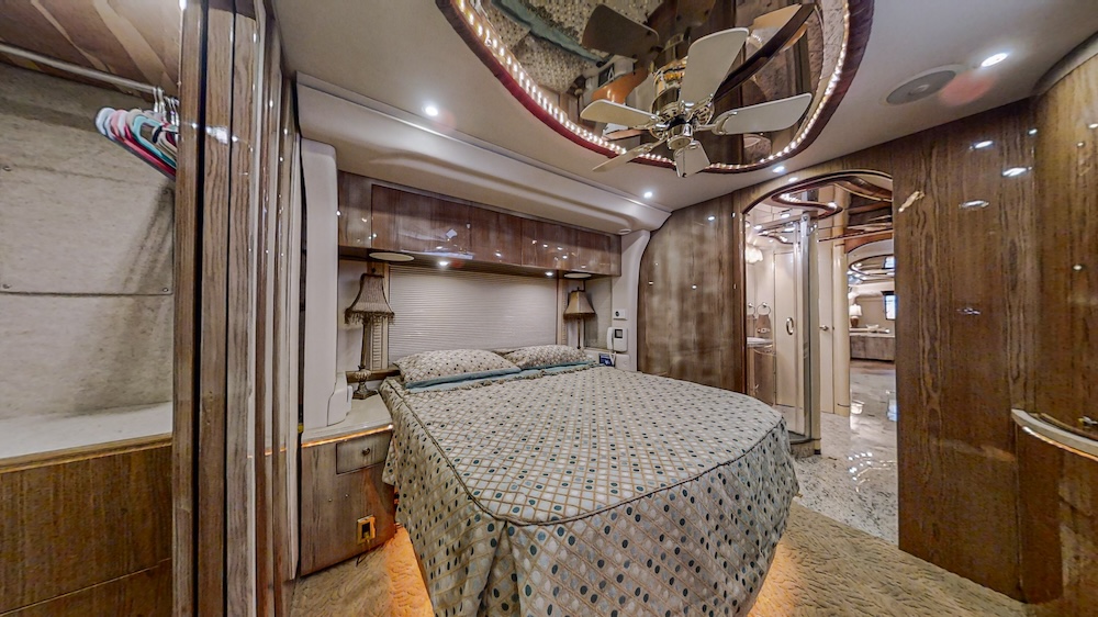 2005 Prevost  Millennium H3-45 For Sale