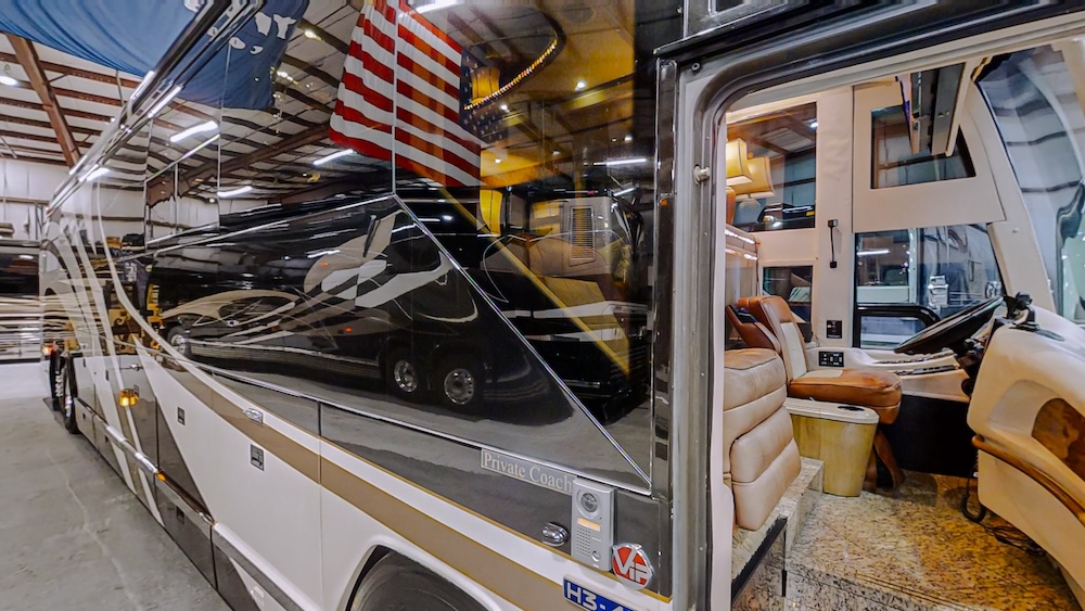 2005 Prevost  Millennium H3-45 For Sale