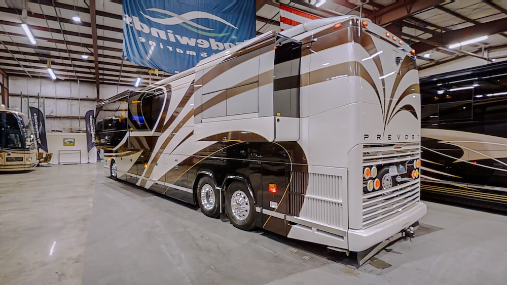 2005 Prevost  Millennium H3-45 For Sale